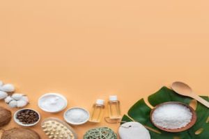 copy-space-organic-cosmetics-desk (1)